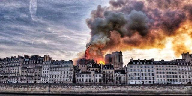 A Serious Fire Broke Out In Notre Dame de Paris